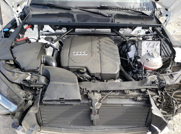 WA1EAAFY0N2106444 2022 AUDI Q5 White Vista del compartimento del motor