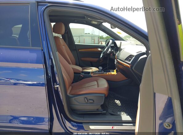 WA1EAAFY1P2117262 2023 AUDI Q5 Blue Front interior view