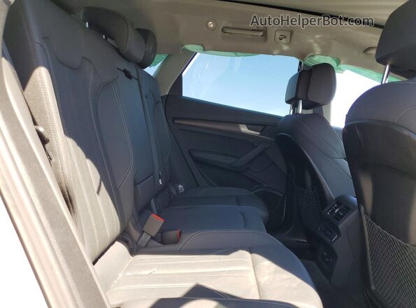 WA1EAAFY2R2090608 2024 AUDI Q5 White Հետևի նստատեղերի տեսք