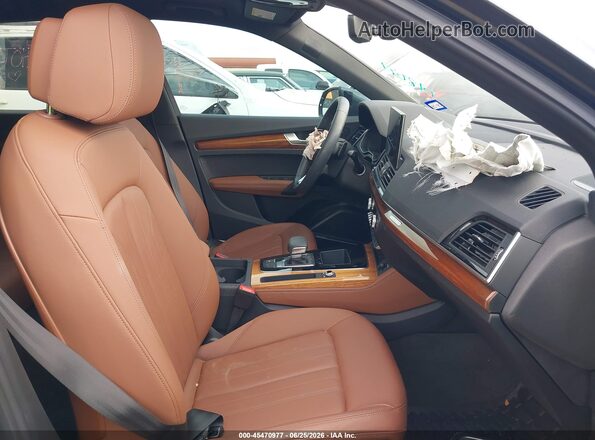 WA1EAAFY6P2018081 2023 AUDI Q5 Gray წინა სალონის ხედი
