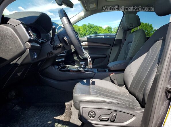 WA1EAAFY7N2109924 2022 AUDI Q5 Gray 