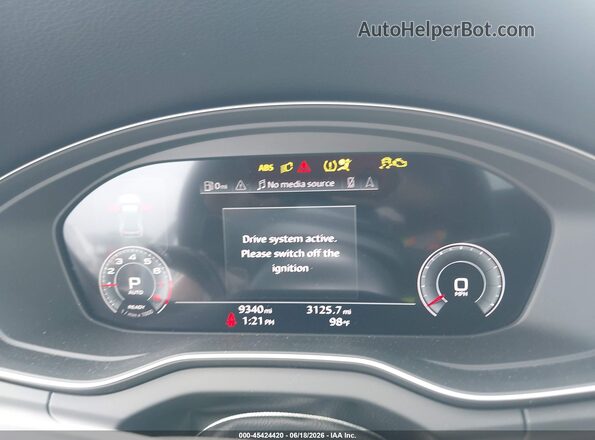 WA1EAAFY7S2013920 2025 AUDI Q5 White Вид задніх сидінь