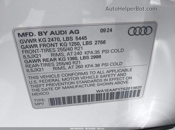 WA1EAAFY7S2013920 2025 AUDI Q5 White Вид підкапотного простору