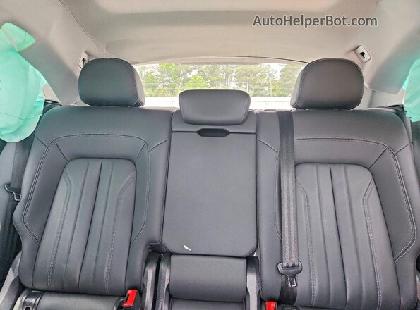 WA1EAAFY9N2124103 2022 AUDI Q5 Черный Вид задних сидений