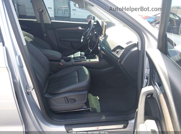 WA1EAAFY9P2034436 2023 AUDI Q5 Silver წინა სალონის ხედი