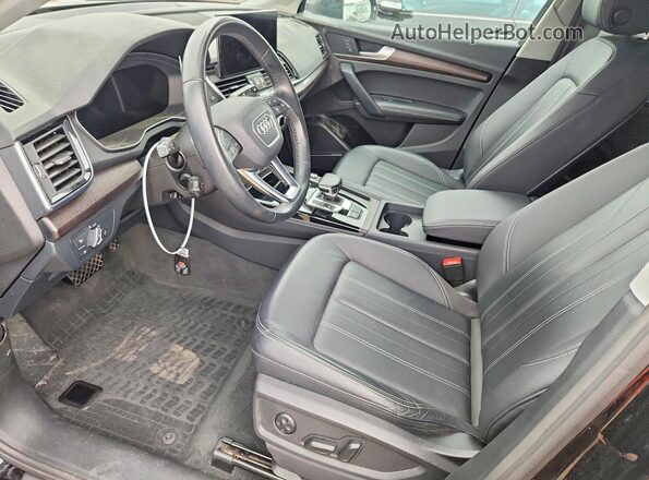 WA1EAAFYXP2031383 2023 AUDI Q5 Black წინა სალონის ხედი