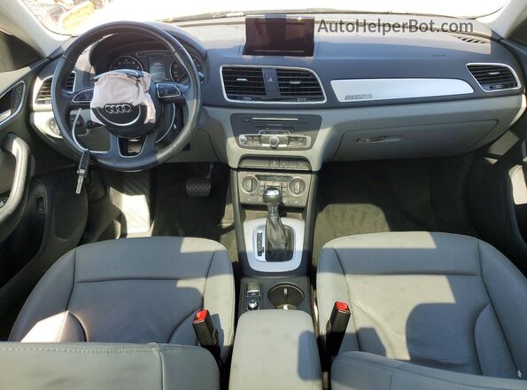 WA1ECCFS0HR007622 2017 AUDI Q3 White Առջևի վահանակի տեսք
