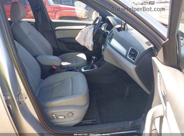 WA1ECCFS0JR022076 2018 AUDI Q3 Silver Սալոնի դիմացի տեսք