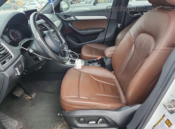 WA1ECCFS5HR007695 2017 AUDI Q3 White Սալոնի դիմացի տեսք