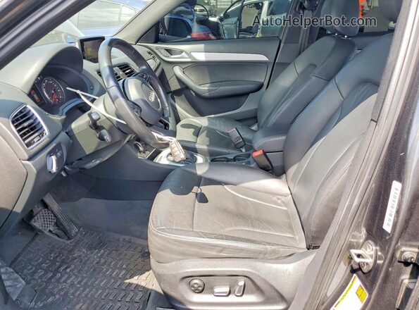 WA1ECCFS6JR026276 2018 AUDI Q3 Gray 
