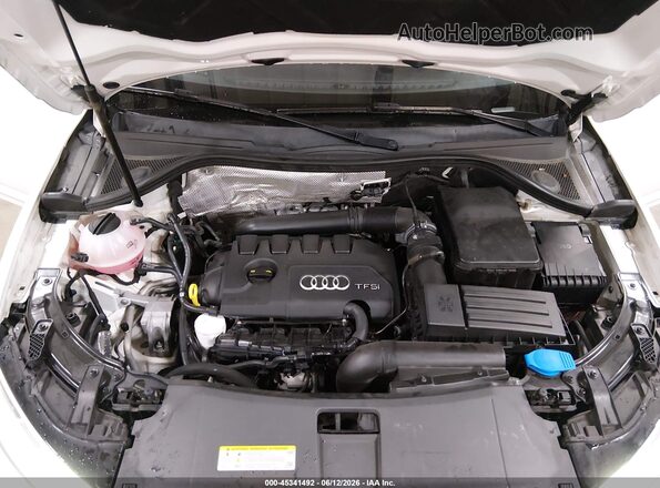 WA1ECCFS8HR003463 2017 AUDI Q3 White უკანა ხედი
