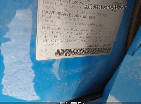 WA1EECF31K1072584 2019 AUDI Q3 Blue ძრავის განყოფილების ხედი