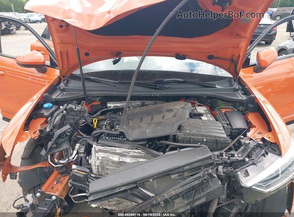 WA1EECF32R1096323 2024 AUDI Q3 Orange Rear view