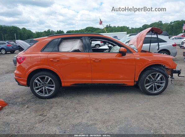 WA1EECF32R1096323 2024 AUDI Q3 Orange Rear interior view