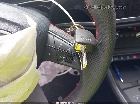 WA1EECF33S1042874 2025 AUDI Q3 Blue Вид панелі приладів