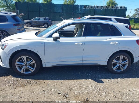 WA1EECF34N1048137 2022 AUDI Q3 White 