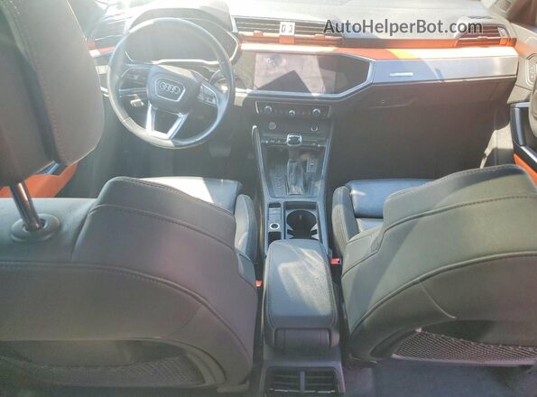 WA1EECF35L1023504 2020 AUDI Q3 Green 