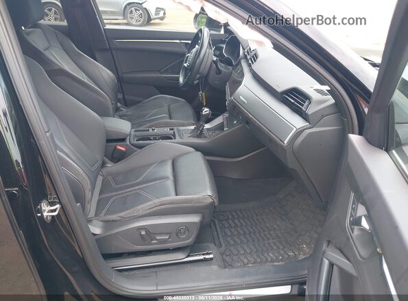 WA1EECF36L1024242 2020 AUDI Q3 Black წინა სალონის ხედი