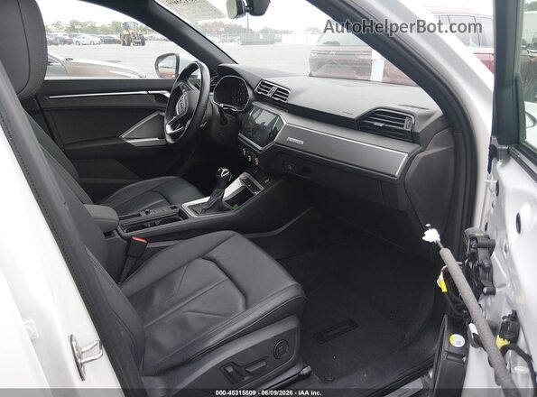 WA1EECF36N1082953 2022 AUDI Q3 White Սալոնի դիմացի տեսք