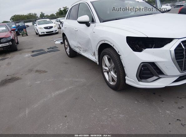 WA1EECF36N1082953 2022 AUDI Q3 White Դիմացի տեսք