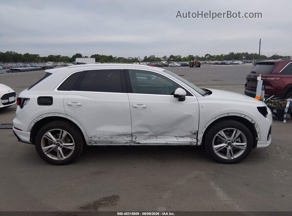 WA1EECF36N1082953 2022 AUDI Q3 White Սալոնի 360 աստիճան տեսք