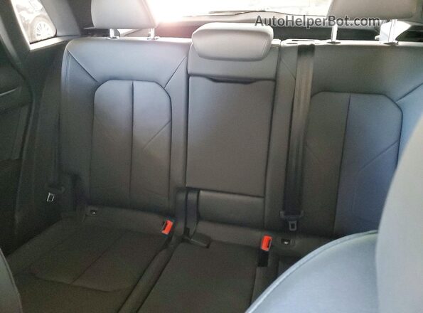 WA1EECF36R1174117 2024 AUDI Q3 Charcoal უკანა სავარძლების ხედი
