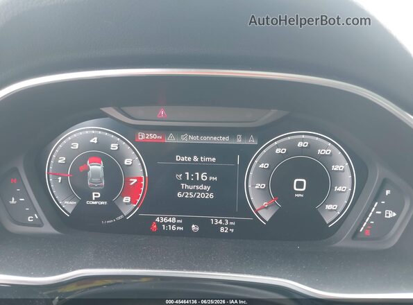 WA1EECF37L1009393 2020 AUDI Q3 White Widok tylnych siedzeń