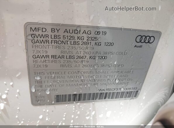 WA1EECF37L1009393 2020 AUDI Q3 White Widok komory silnika