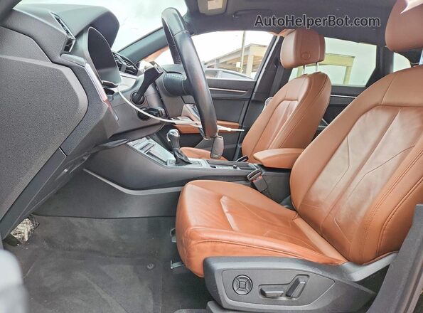 WA1EECF37L1027263 2020 AUDI Q3 Black Սալոնի դիմացի տեսք