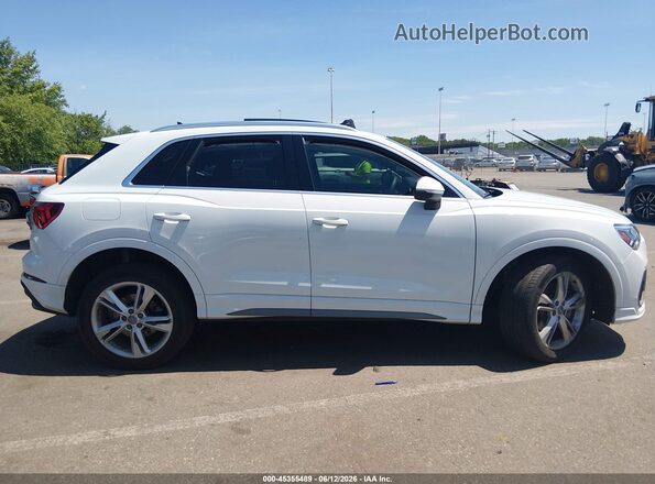 WA1EECF37L1041941 2020 AUDI Q3 Black Սալոնի հետևի տեսք