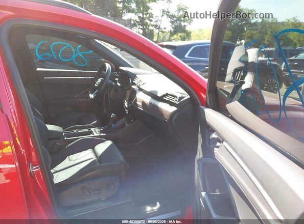WA1EECF37M1151647 2021 AUDI Q3 Red Vista interior delantera