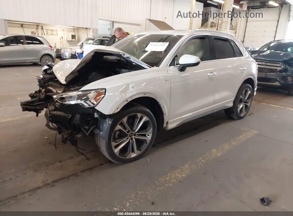 WA1EECF38M1113814 2021 AUDI Q3 White Front left