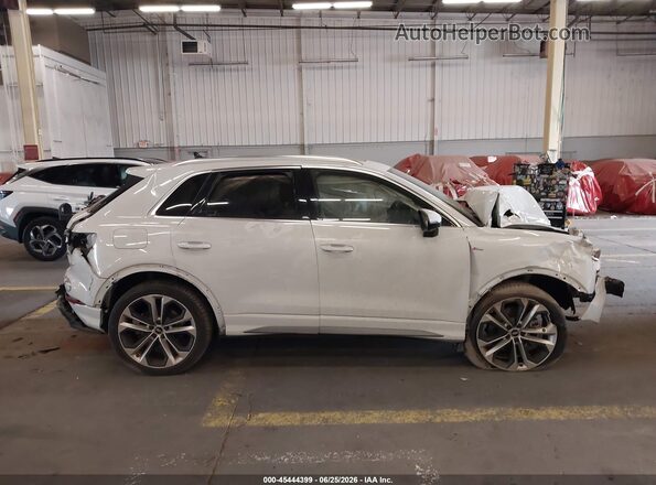 WA1EECF38M1113814 2021 AUDI Q3 White Rear interior view