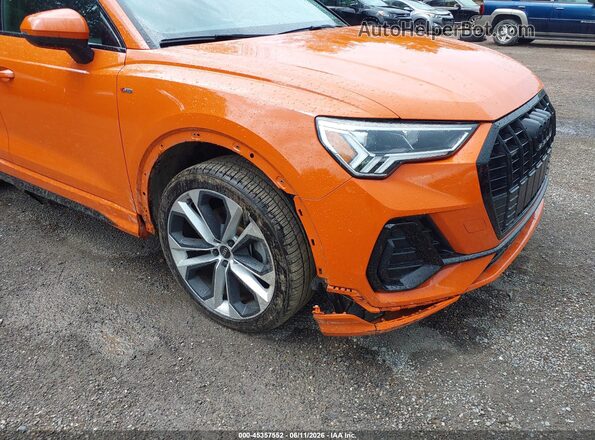 WA1EECF38N1026402 2022 AUDI Q3 Orange Вид спереду