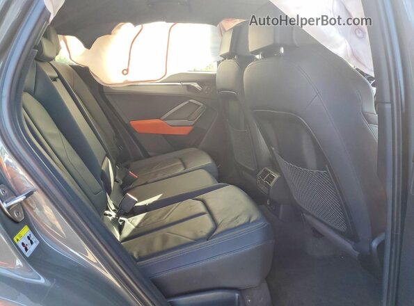 WA1EECF39K1066760 2019 AUDI Q3 Gray უკანა სალონის ხედი