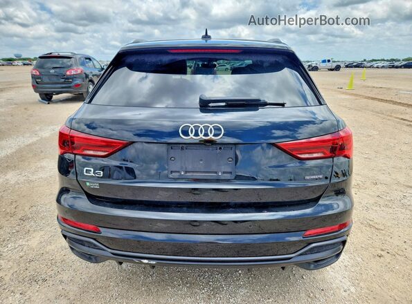 WA1EECF39N1088780 2022 AUDI Q3 Black Rear view