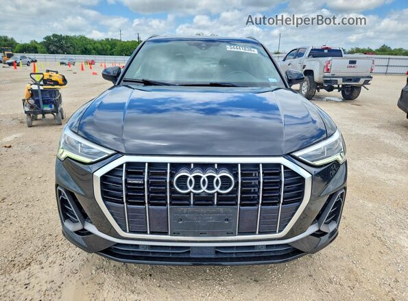 WA1EECF39N1088780 2022 AUDI Q3 Black Front view