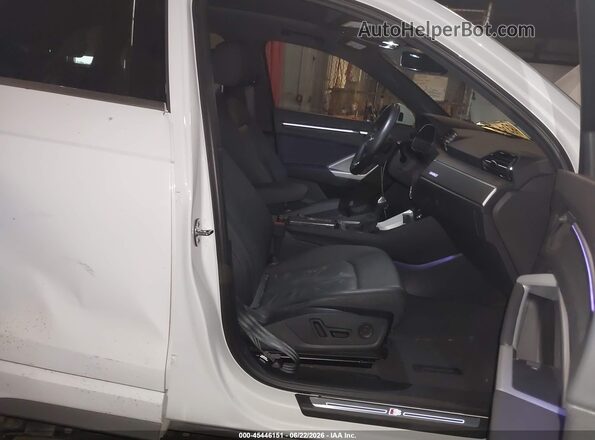 WA1EECF39R1139507 2024 AUDI Q3 White წინა სალონის ხედი