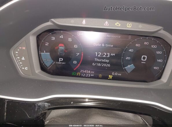 WA1EECF39R1139507 2024 AUDI Q3 White უკანა სავარძლების ხედი