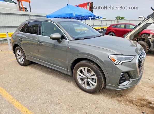 WA1EECF39S1037078 2025 AUDI Q3 Gray Front right