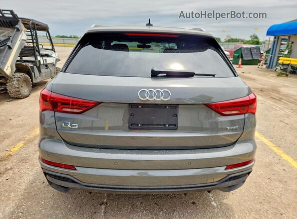 WA1EECF39S1037078 2025 AUDI Q3 Gray Rear view