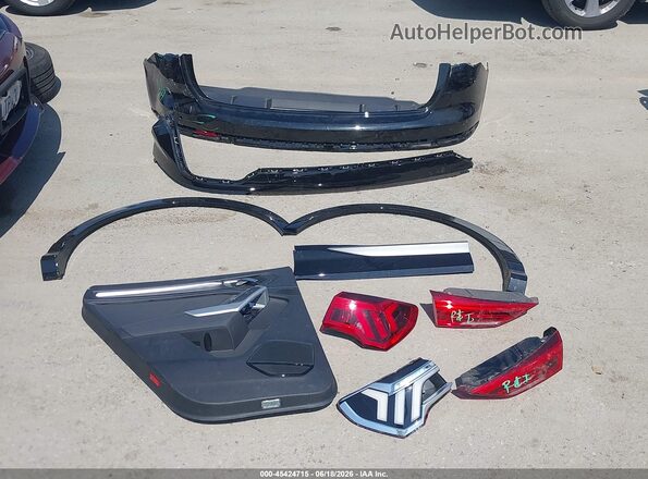 WA1EECF3XR1203182 2024 AUDI Q3 Black ხელსაწყოთა პანელის ხედი