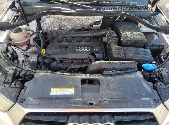 WA1EFCFS0GR010915 2016 AUDI Q3 White Սալոնի հետևի տեսք
