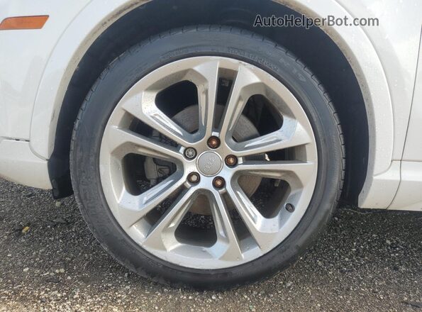 WA1EFCFS0GR010915 2016 AUDI Q3 White VIN կոդի պիտակի տեսք