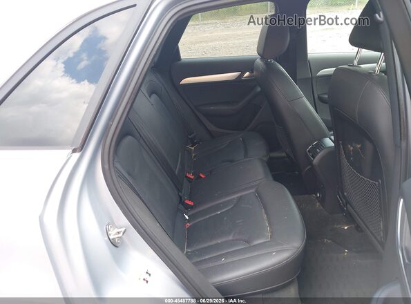 WA1EFCFS2GR015436 2016 AUDI Q3 Silver VIN კოდის სტიკერის ხედი
