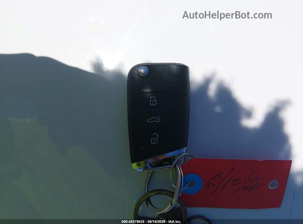 WA1EFCFS3GR009306 2016 AUDI Q3 White Вид панелі приладів