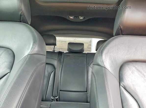 WA1EFCFS6GR007145 2016 AUDI Q3 Black Հետևի նստատեղերի տեսք