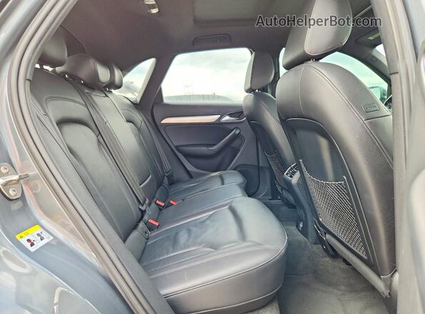 WA1EFCFS6GR007789 2016 AUDI Q3 Gray Vista interior trasera