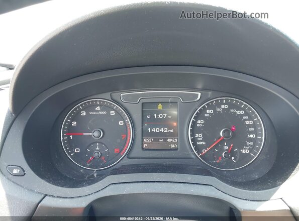 WA1EFCFSXGR003664 2016 AUDI Q3 Gray უკანა სავარძლების ხედი