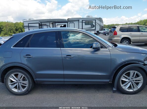 WA1EFCFSXGR003664 2016 AUDI Q3 Gray უკანა სალონის ხედი